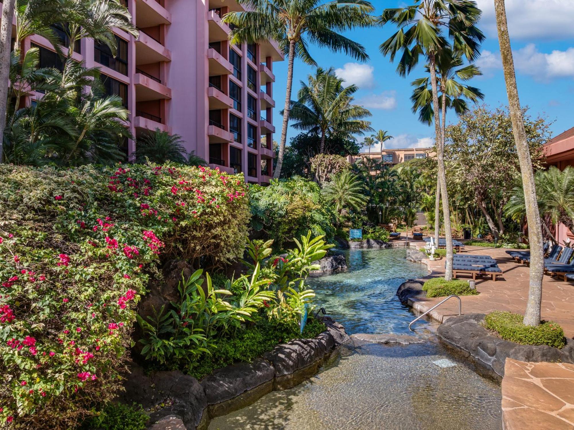 Kahana Falls