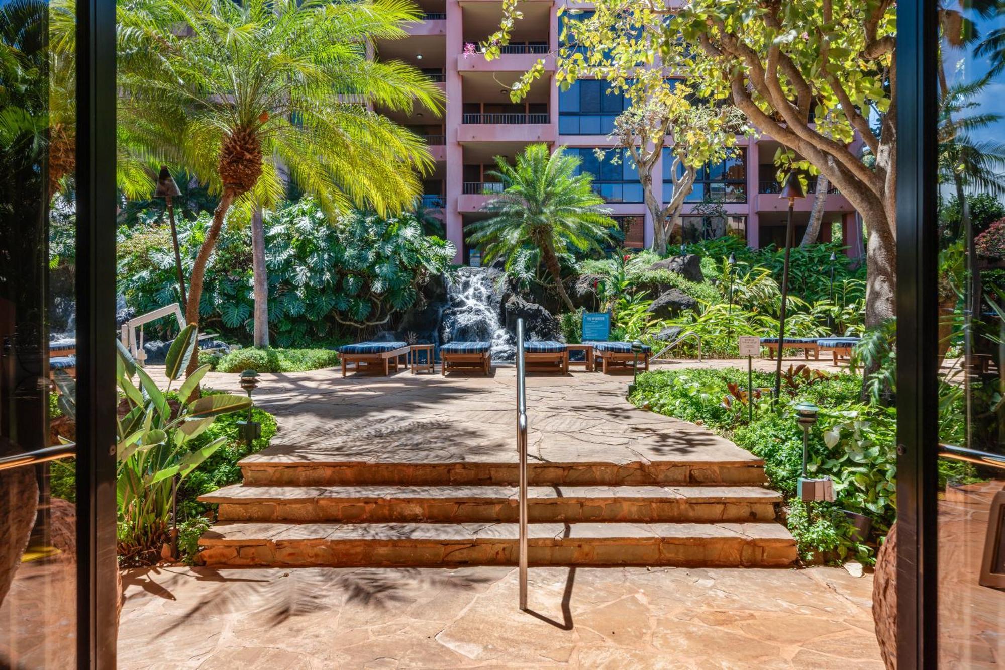 Resort Kahana Falls 3*